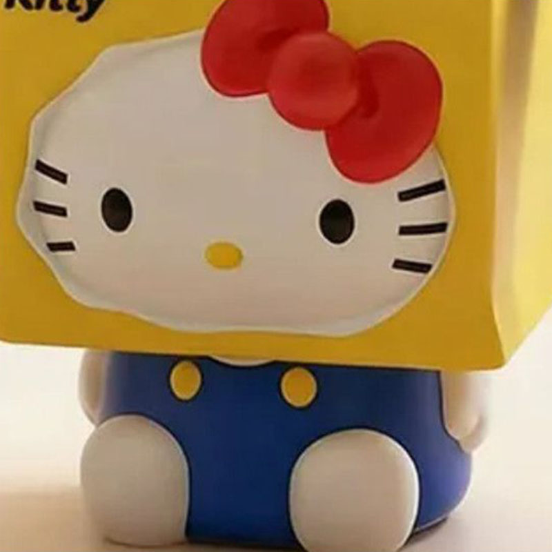 Creative Hello Kitty Figure Ch - Desk Setup Apple のレビューと価格